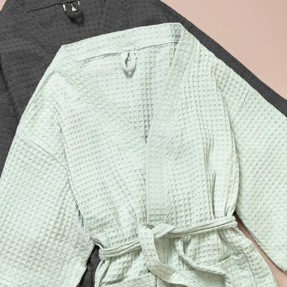 Bathen Waffle Bathrobe Charcoal NEW - Picture 2 of 3